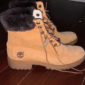 timberland tan boots with fur trim